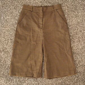 Veronica Beard Black and Tan Houndstooth Crop Pants/Shorts